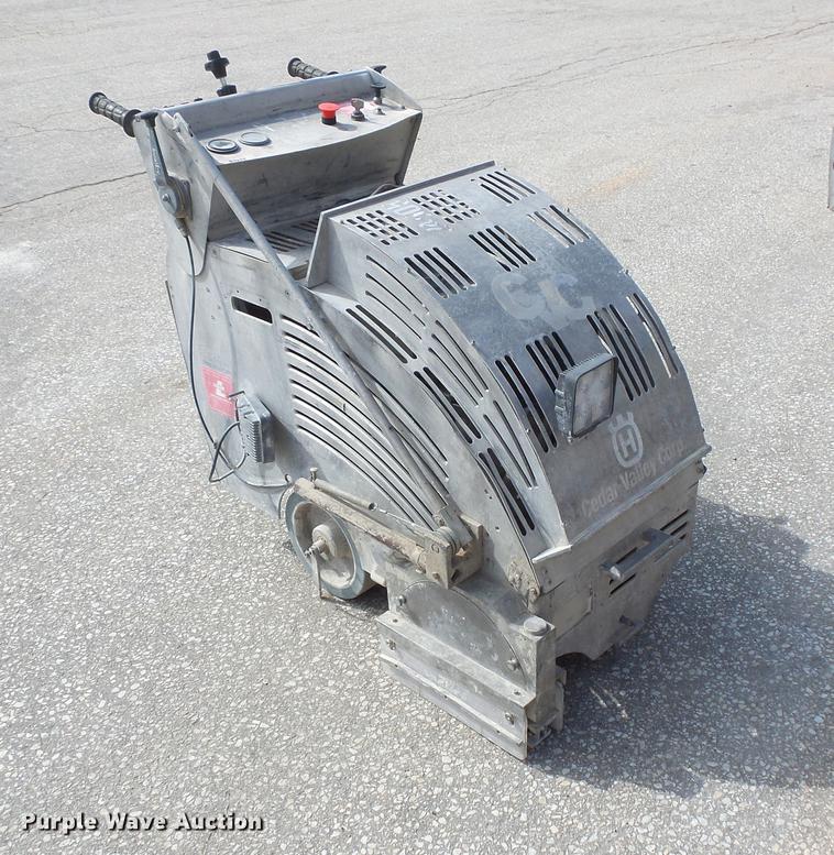 image for item DV9605 Husqvarna 2500 concrete saw