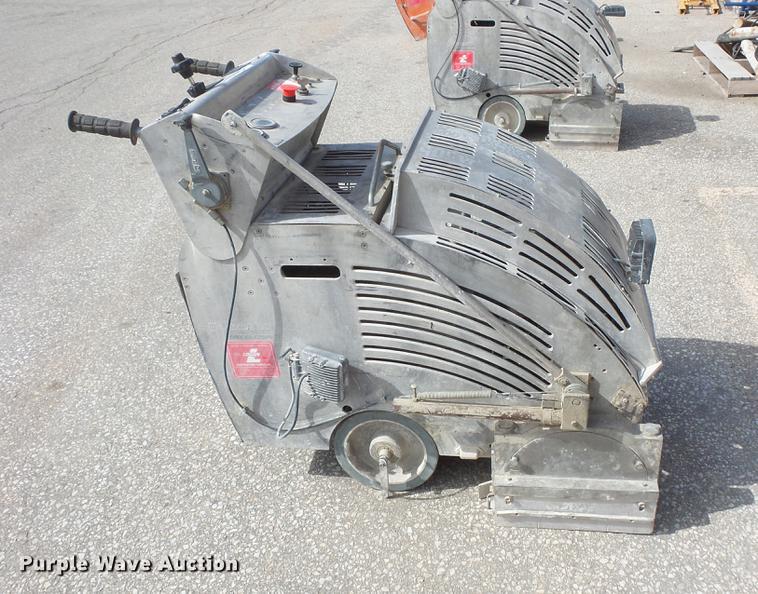 image for item DV9605 Husqvarna 2500 concrete saw