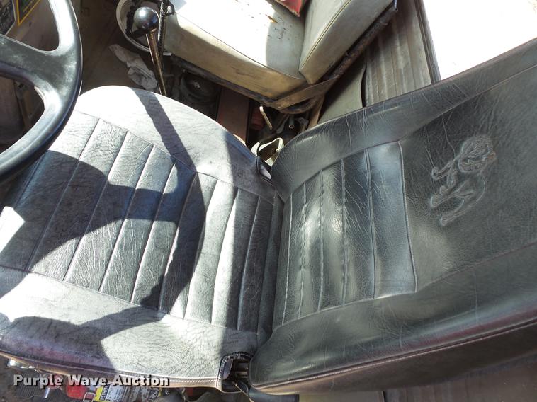 image for item DV9611 1984 Mack DM685S truck chassis