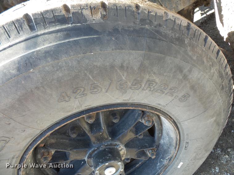 image for item DV9611 1984 Mack DM685S truck chassis