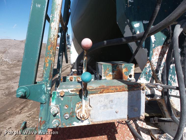 image for item DV9612 1979 Mack ready mix truck