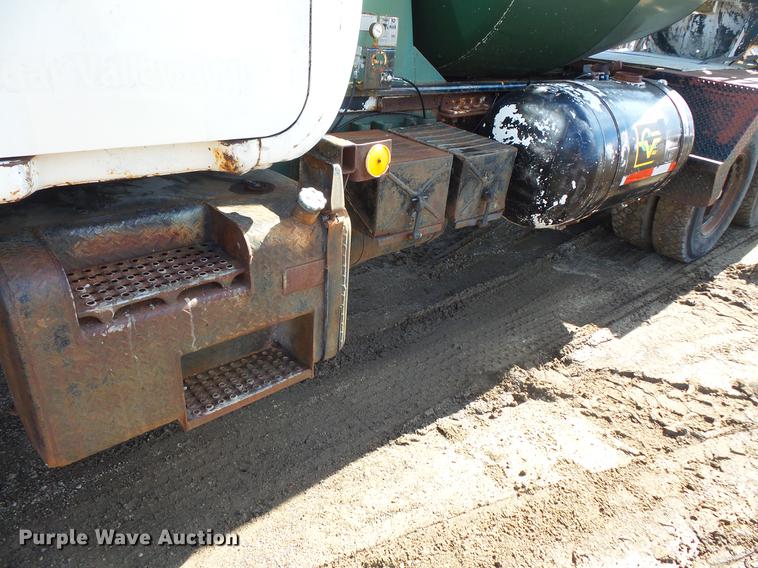 image for item DV9612 1979 Mack ready mix truck