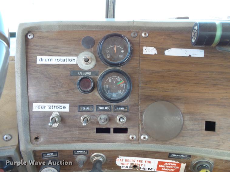 image for item DV9612 1979 Mack ready mix truck