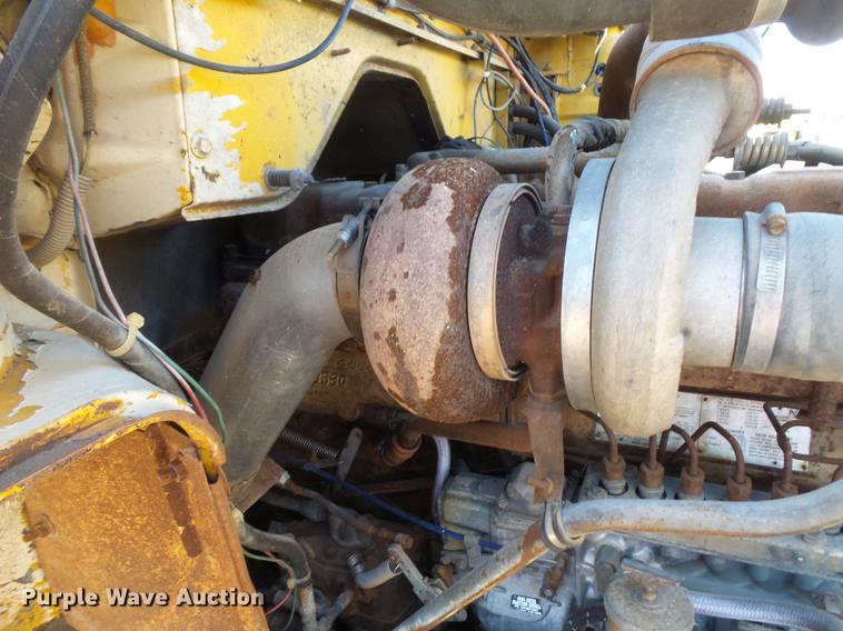 image for item DV9612 1979 Mack ready mix truck