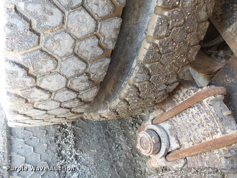 image for item DV9612 1979 Mack ready mix truck