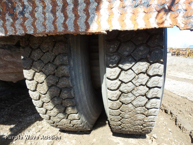 image for item DV9612 1979 Mack ready mix truck