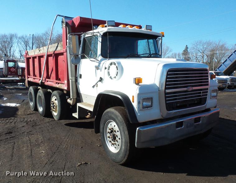 image for item DV9613 1997 Ford LT8000 dump truck