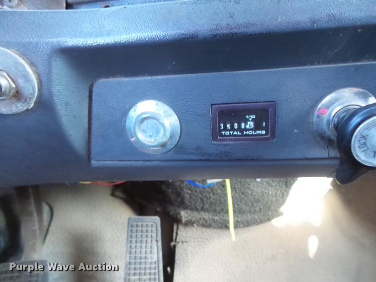 image for item DV9613 1997 Ford LT8000 dump truck