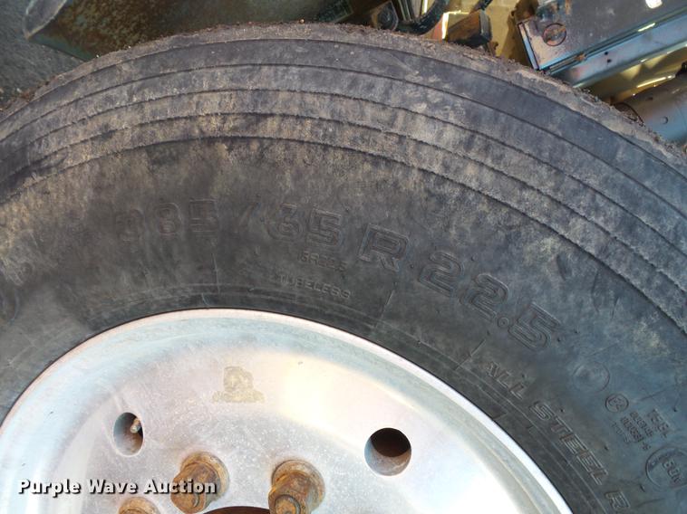 image for item DV9613 1997 Ford LT8000 dump truck