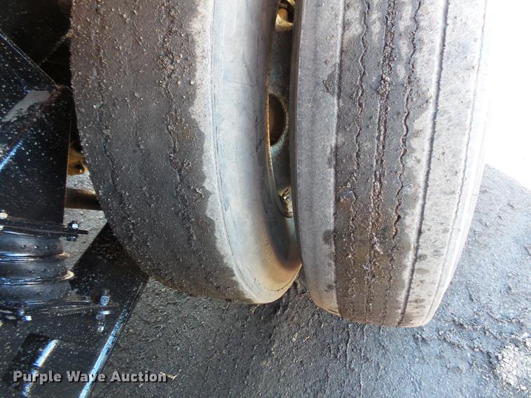 image for item DV9613 1997 Ford LT8000 dump truck