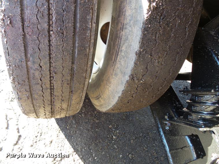 image for item DV9613 1997 Ford LT8000 dump truck