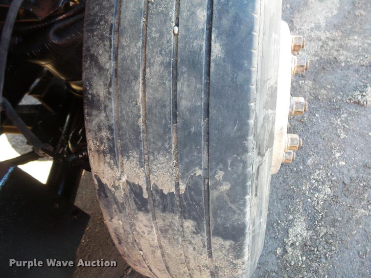 image for item DV9613 1997 Ford LT8000 dump truck