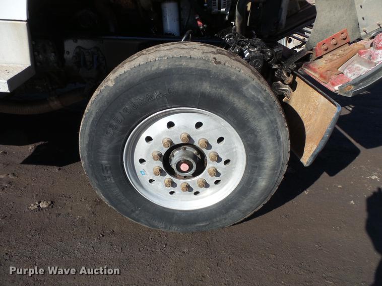 image for item DV9613 1997 Ford LT8000 dump truck