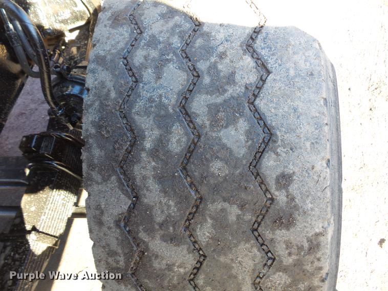 image for item DV9613 1997 Ford LT8000 dump truck