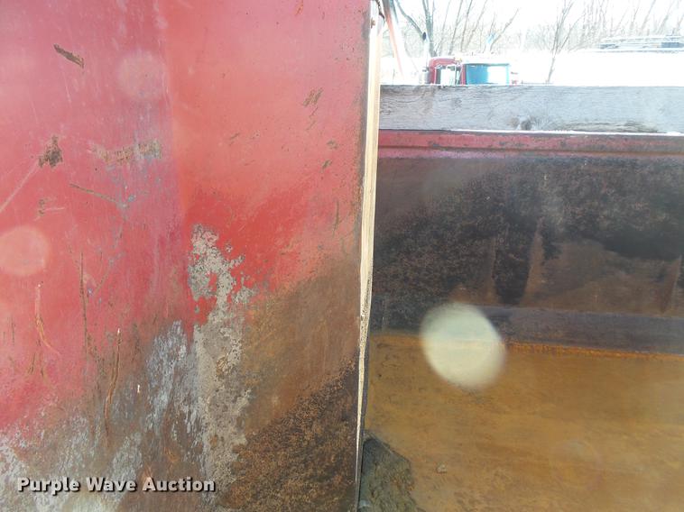 image for item DV9614 1997 Ford LT9000 dump truck