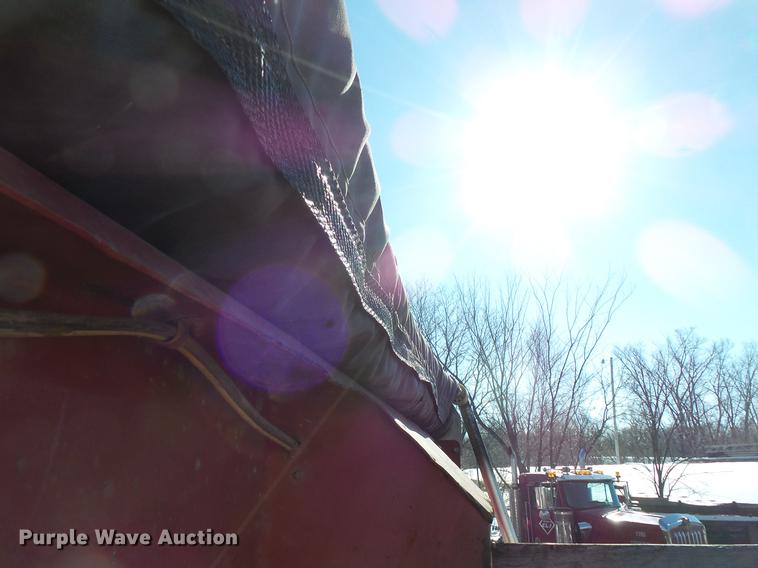 image for item DV9614 1997 Ford LT9000 dump truck