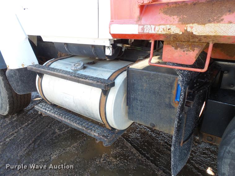 image for item DV9614 1997 Ford LT9000 dump truck