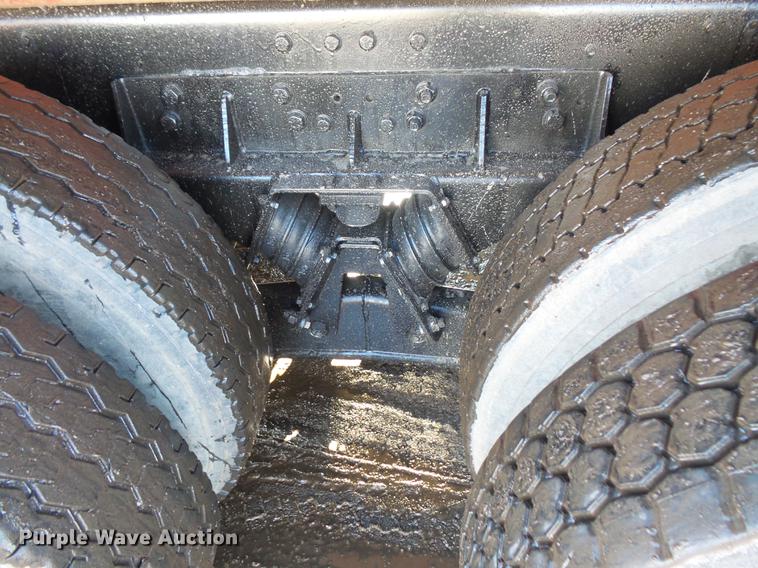 image for item DV9614 1997 Ford LT9000 dump truck