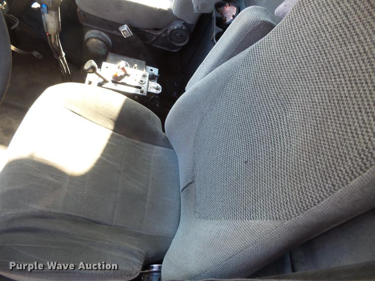 image for item DV9614 1997 Ford LT9000 dump truck