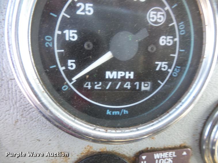 image for item DV9614 1997 Ford LT9000 dump truck