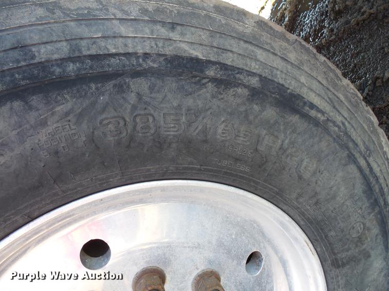 image for item DV9614 1997 Ford LT9000 dump truck