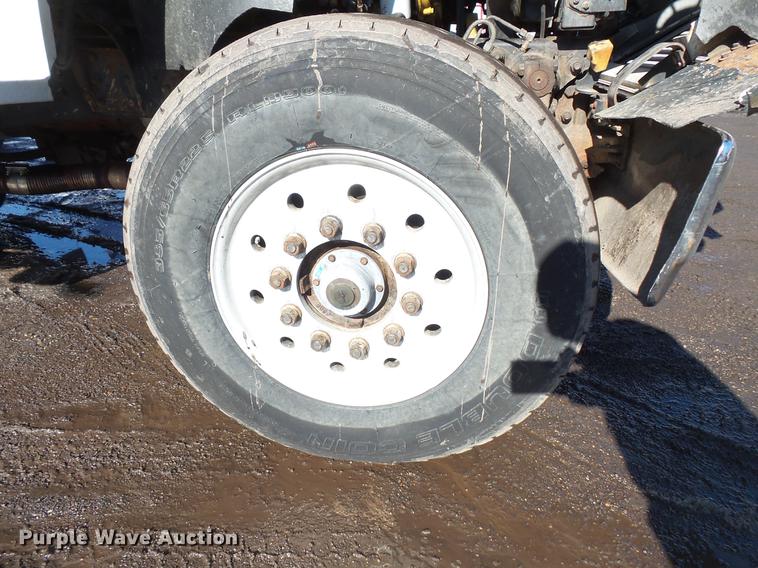 image for item DV9614 1997 Ford LT9000 dump truck