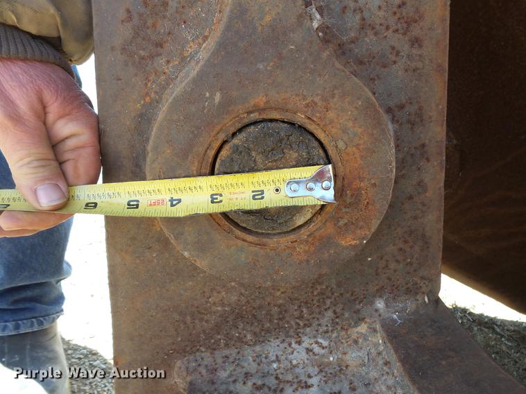 image for item DV9615 Empire 42"W sand bucket