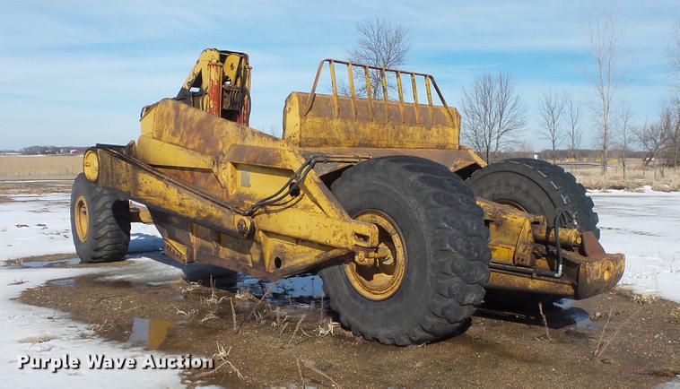 image for item DV9619 Caterpillar 435 scraper
