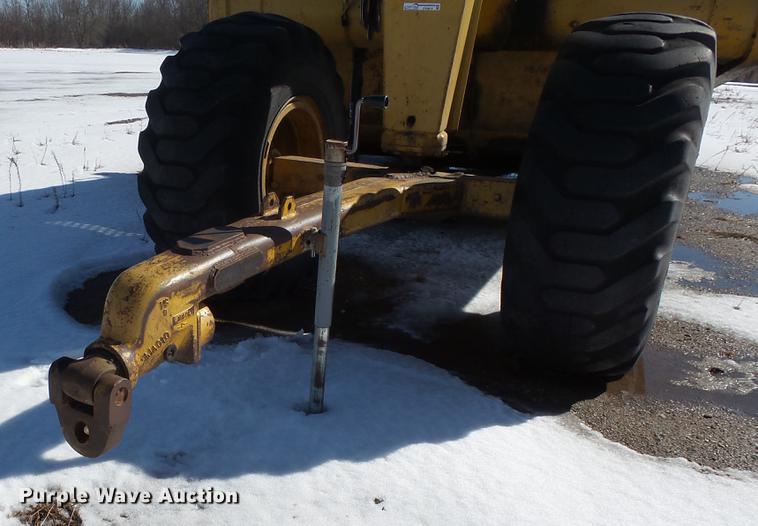 image for item DV9619 Caterpillar 435 scraper