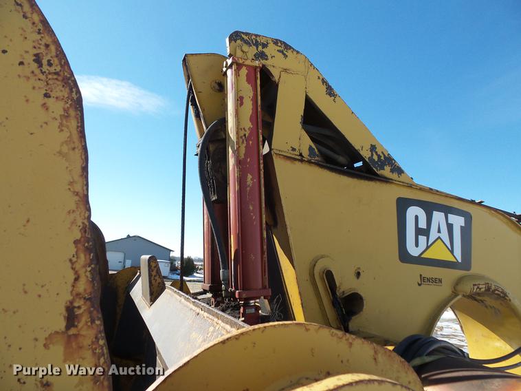 image for item DV9619 Caterpillar 435 scraper