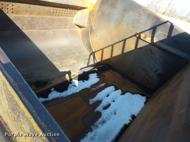 image for item DV9619 Caterpillar 435 scraper