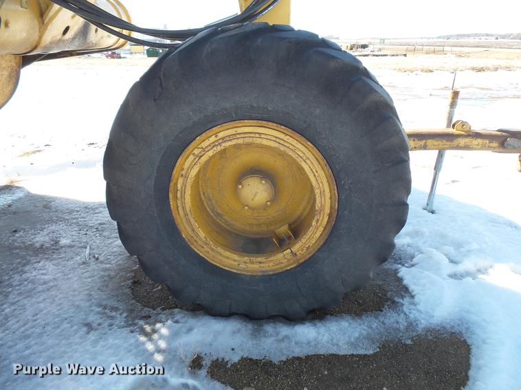 image for item DV9619 Caterpillar 435 scraper