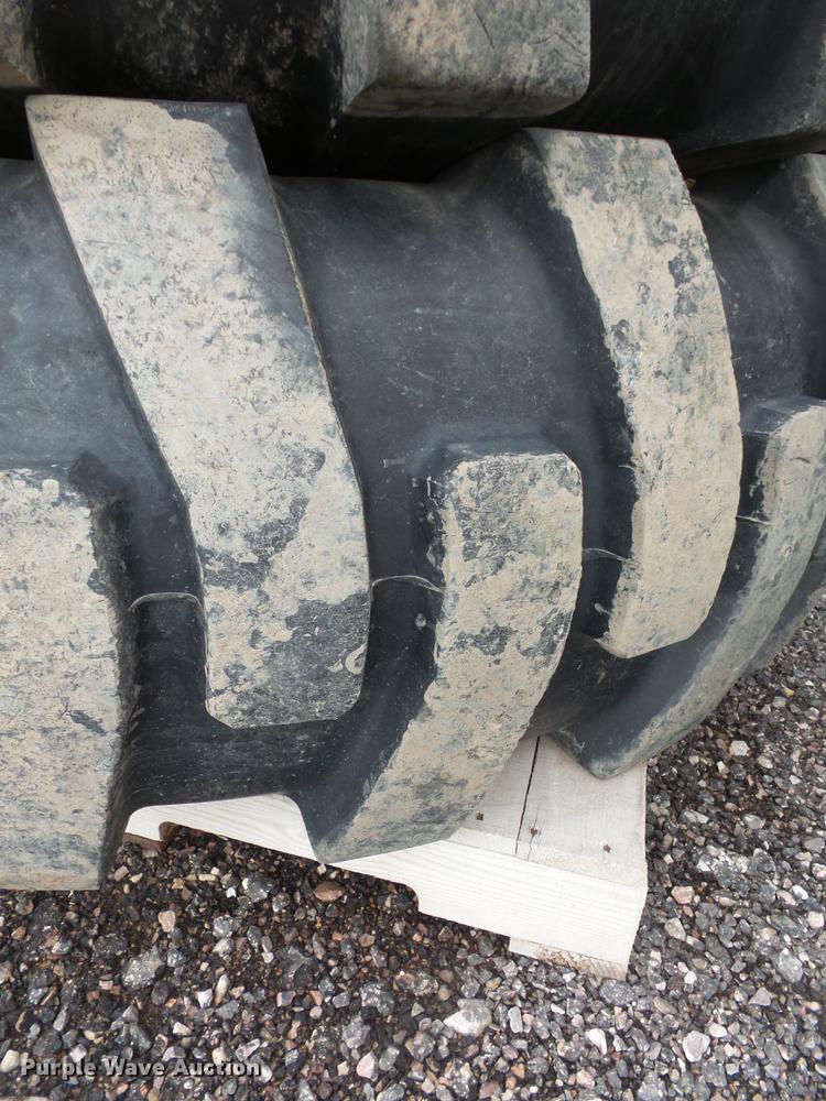 image for item DV9670 (4) Power King 23.5-25 loader tires