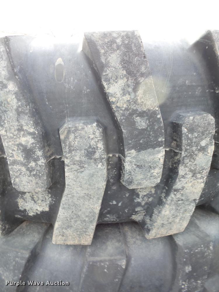 image for item DV9670 (4) Power King 23.5-25 loader tires