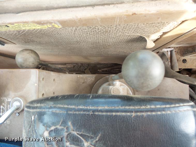 image for item DV9673 1985 Caterpillar 206 rubber tire excavator