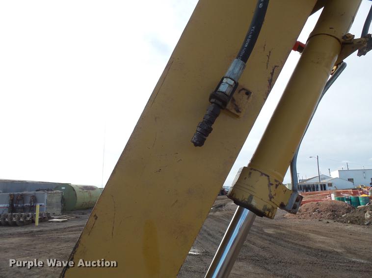 image for item DV9673 1985 Caterpillar 206 rubber tire excavator