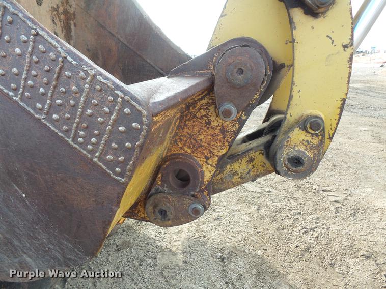 image for item DV9673 1985 Caterpillar 206 rubber tire excavator