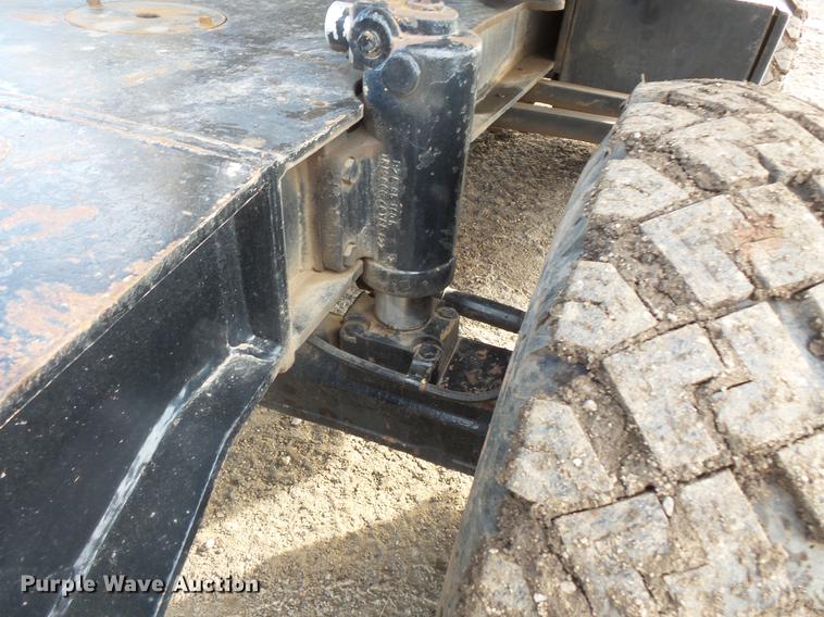 image for item DV9673 1985 Caterpillar 206 rubber tire excavator