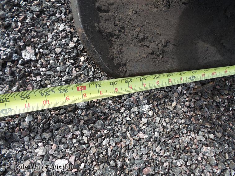 image for item DV9678 Plate compactor