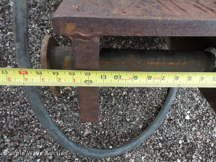 image for item DV9679 Auger