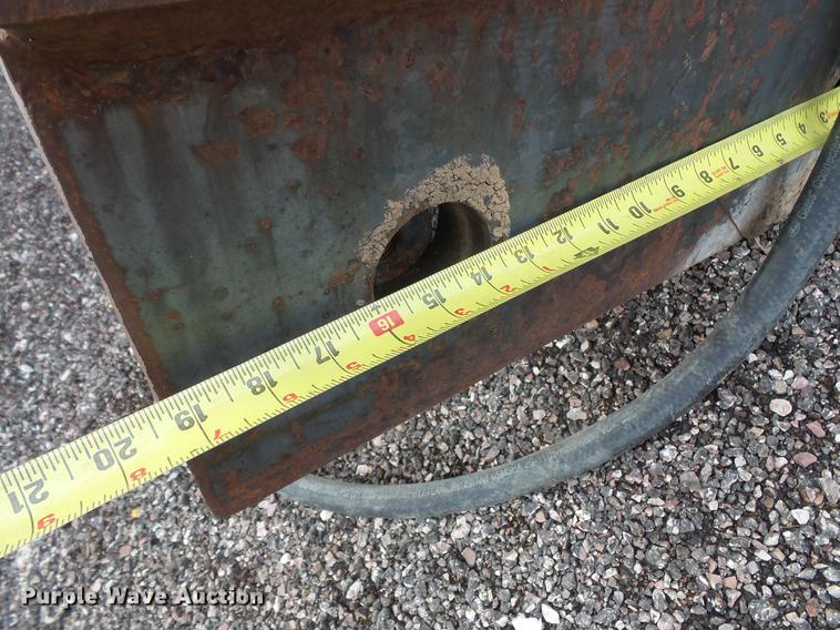 image for item DV9679 Auger