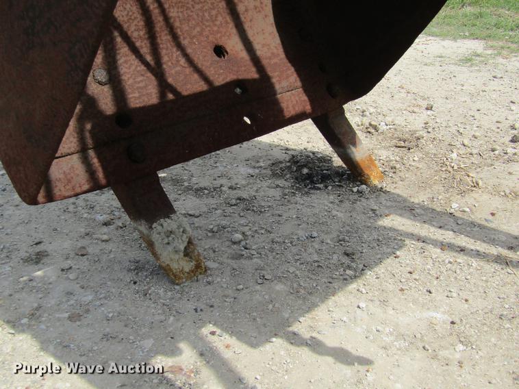 image for item DW9259 Clamshell bucket