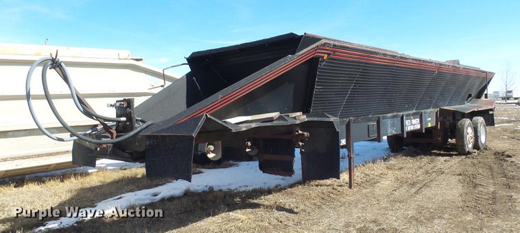 image for item DX9049 1991 Red River LB240 live bottom trailer
