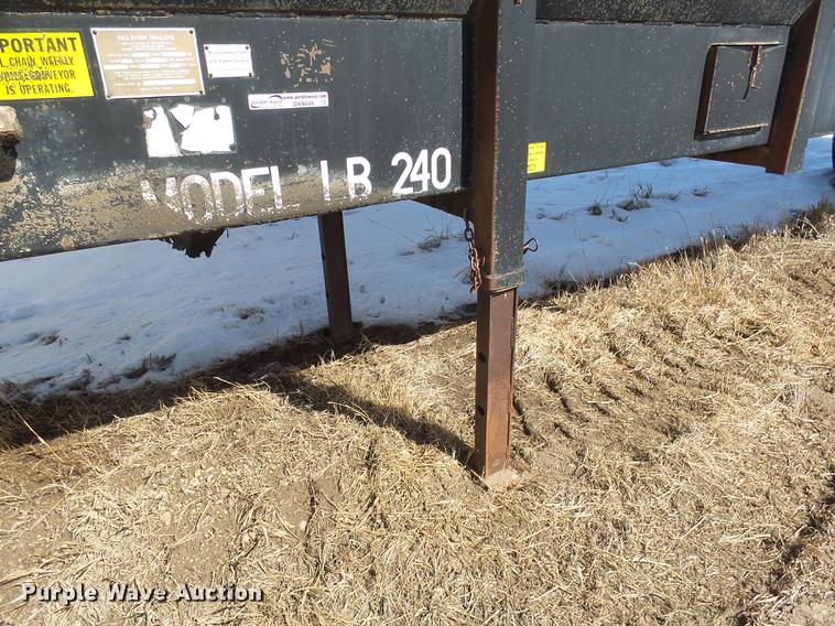 image for item DX9049 1991 Red River LB240 live bottom trailer
