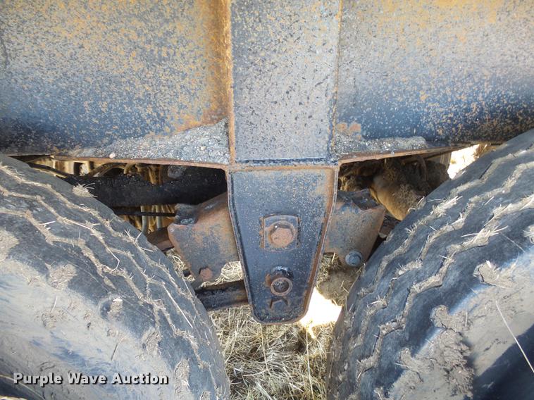 image for item DX9049 1991 Red River LB240 live bottom trailer