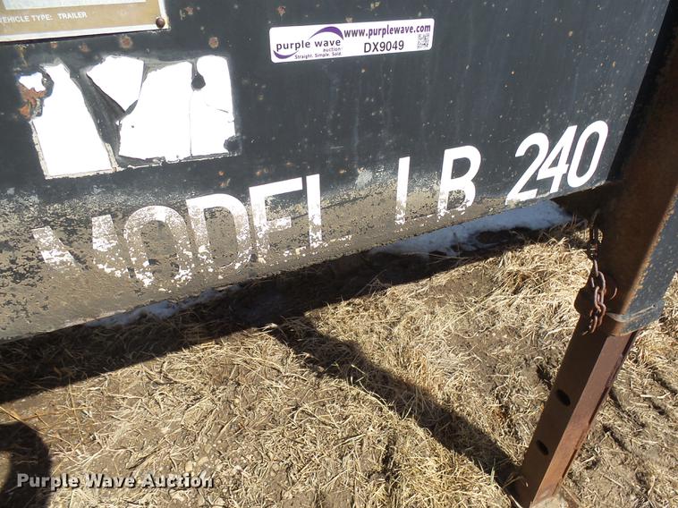 image for item DX9049 1991 Red River LB240 live bottom trailer