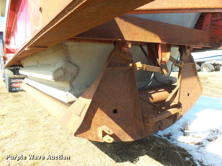 image for item DX9059 1985 Trail King PD2-443A bottom dump trailer