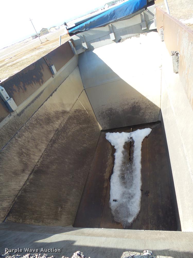 image for item DX9061 1985 Trail King PD60-4443 bottom dump trailer