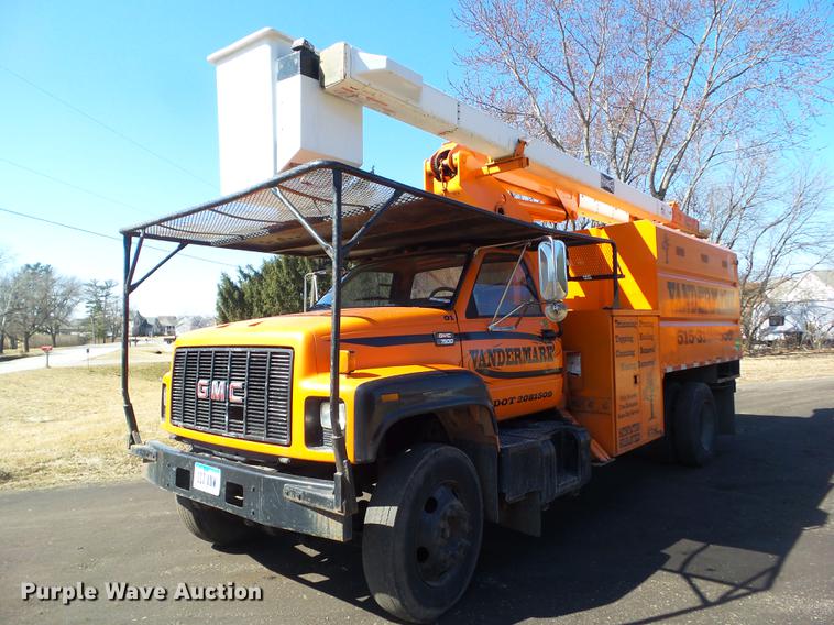 image for item DZ9277 2000 GMC C7500 bucket truck