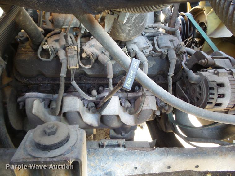 image for item DZ9277 2000 GMC C7500 bucket truck